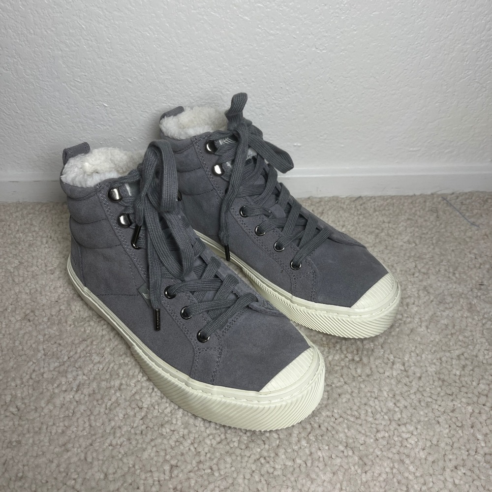 Cariuma OCA High Therma Grey Suede Faux Fur Lined High Top Sneakers Sz 6.5‎ NWOB